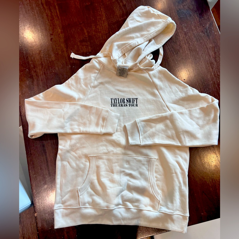 OFFICIAL AUTHENTIC Taylor Swift sweatshirt from the Eras Tour. Size Adult M.